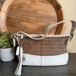 Coach Hamptons Signature Jacquard Baguette White Leather Shoulder Bag F10418 Y2K